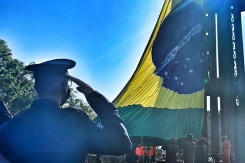 Hoje é Dia da Bandeira