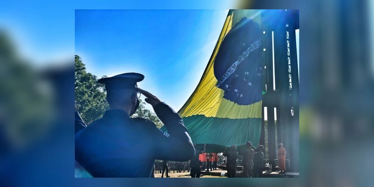 Hoje é Dia da Bandeira