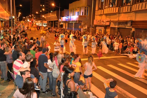 Assembléia discute cancelamento do carnaval 2022 no Paraná