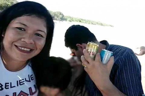 Vídeo - Homem é morto a tiros após ser flagrado beijando enteada