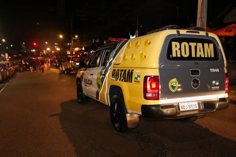 Traficante foge e abandona mochila com drogas em Ponta Grossa