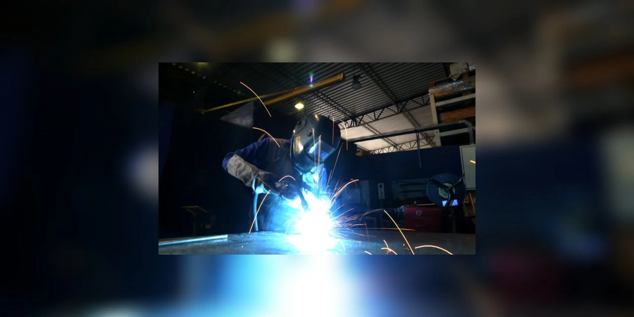 Paraná chega a 176 mil novos empregos em 2021, quarto melhor resultado do País