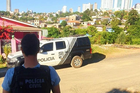 Polícia Civil de PG prende quatro pessoas suspeitas de tráfico de drogas