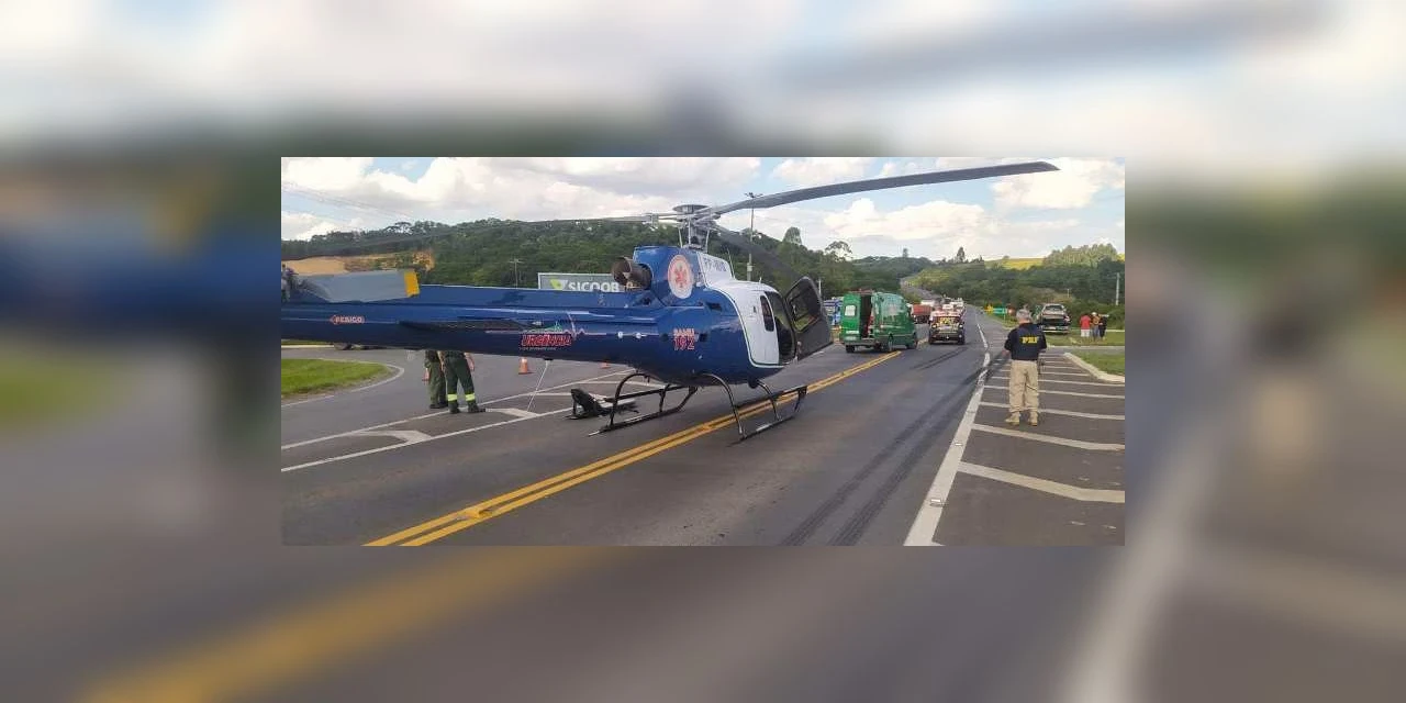 Jovem de 18 anos fica em estado grave após acidente entre carro e caminhão, em Imbituva