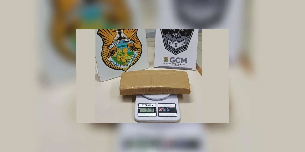 Suspeito de trafico foge e abandona quase 1 Kg de maconha no Contorno