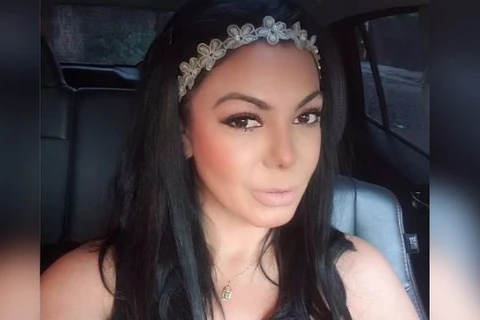 Atriz mexicana é morta com tiro no peito em campo do time onde o filho treinava