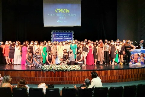 Educação dá posse para 153 novos diretores da rede municipal de PG