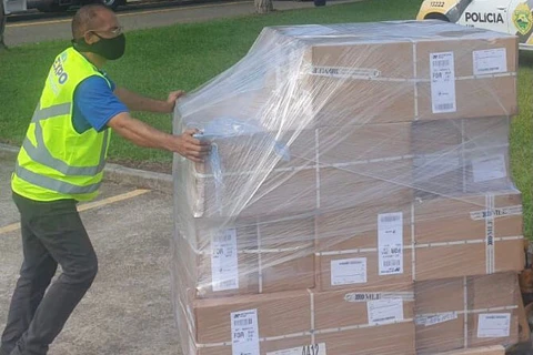 Quase 9 mil pistolas chegam ao Paraná para renovar armamento da PM