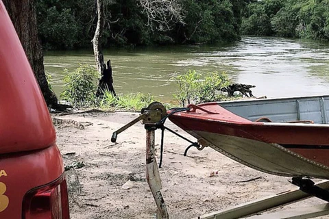 Bombeiros retomam buscas por homem desaparecido no rio Tibagi