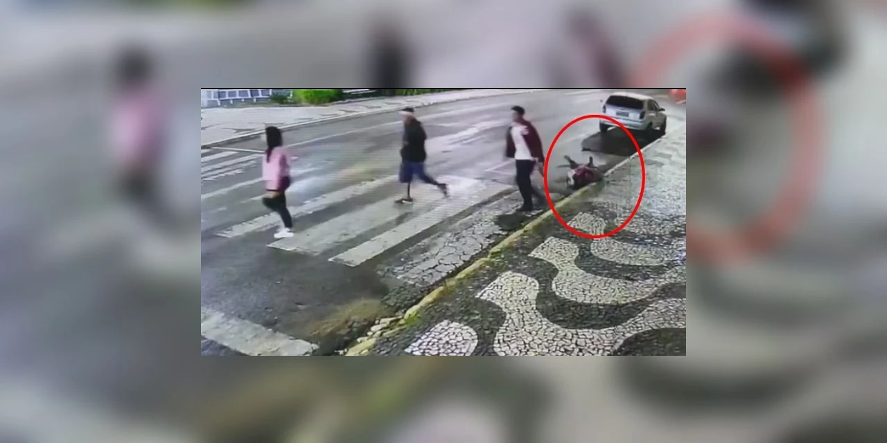 Vídeo mostra Jovem sendo agredido por várias pessoas no centro de Palmeira