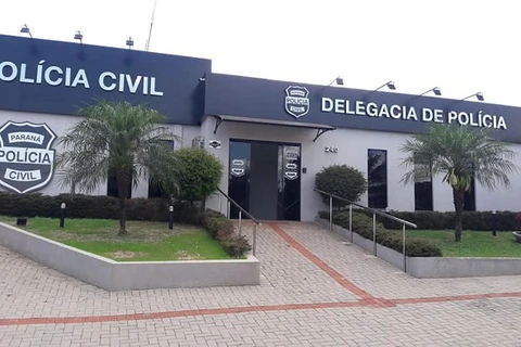 Falsa médica é presa após atender mais de 1,4 mil pacientes no Paraná