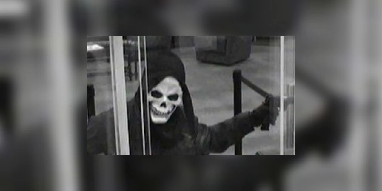 Atiradores com máscara de caveira executam rapaz em Ponta Grossa