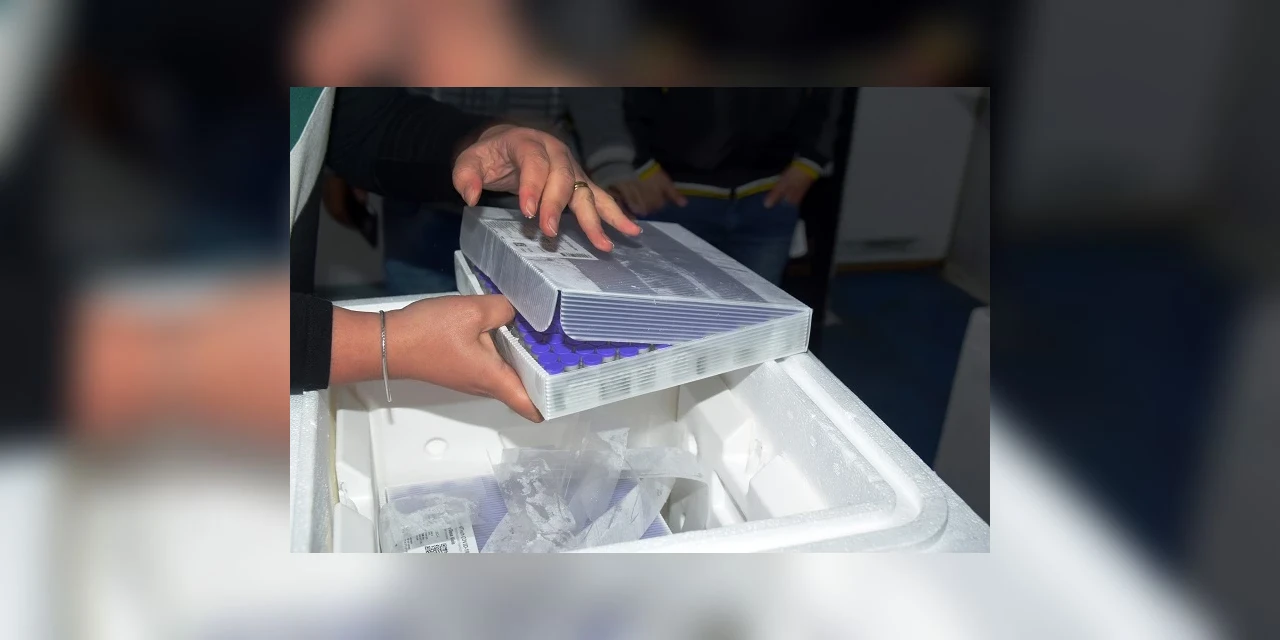 Paraná receberá 735,9 mil vacinas contra Covid-19 para dose de reforço nesta terça-feira