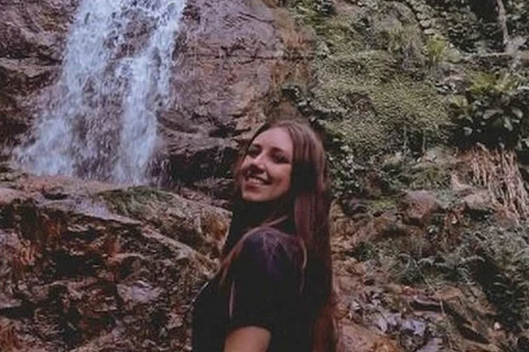 Universitária morre ao cair em cachoeira em Santa Catarina