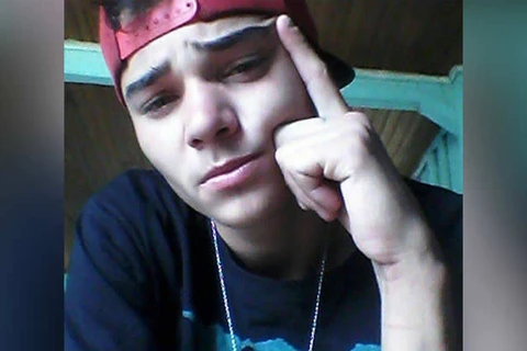 Jovem que foi baleado na madrugada morre no hospital