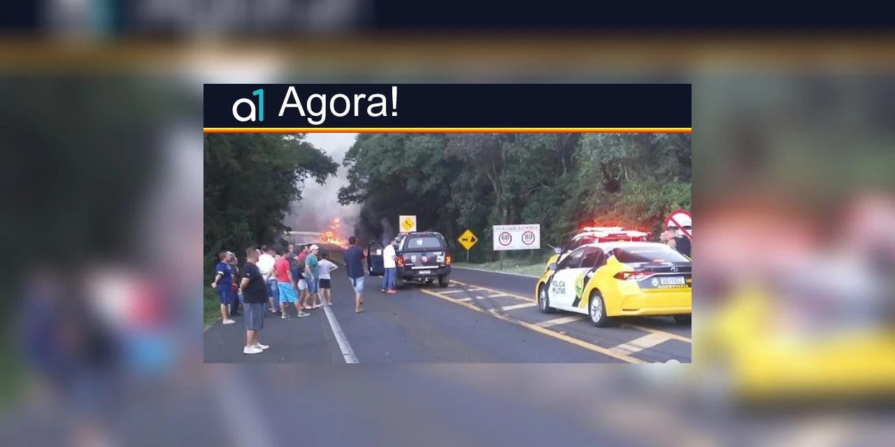 Acidente causa explosão de caminhões na BR-277, no interior do Paraná
