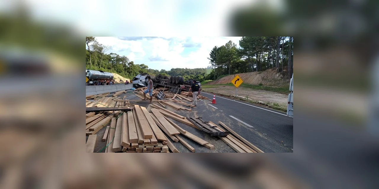 Pai de caminhoneiro que viajava junto com o filho morre em acidente na BR-376, em Tibagi