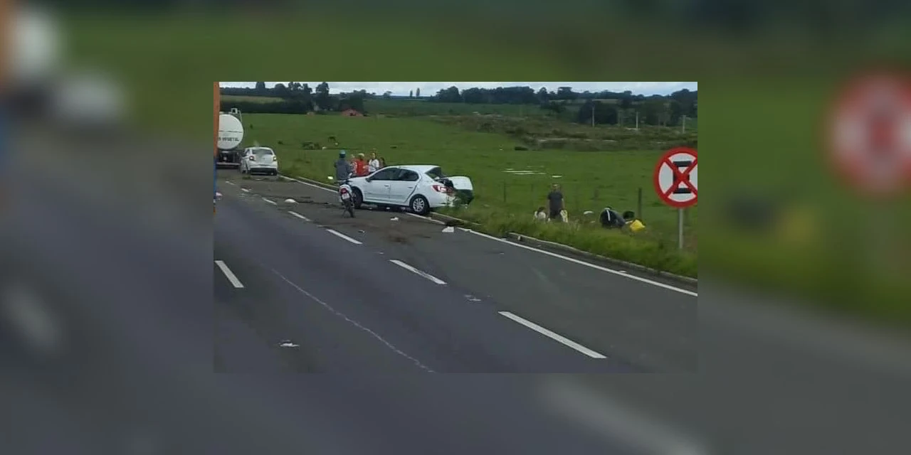 Duas pessoas perdem a vida em grave acidente na BR-376, em PG