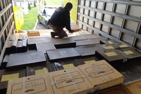 Quantidade de vinho apreendido pela PRF cresce mais de 30 vezes no Paraná