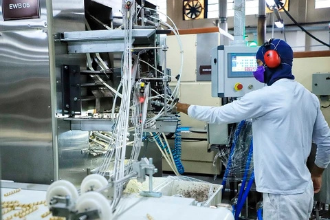 Comércio e indústria representam 55% dos empregos formais gerados no Paraná em 2021