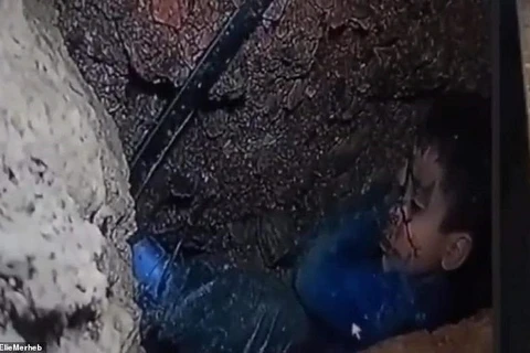 Menino é resgatado sem vida após cair em poço de 32 metros no Marrocos; resgate durou 4 dias