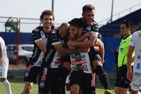 Operário e Cianorte ficam no empate pelo Paranaense