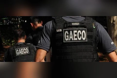 Gaeco cumpre dez mandados de prisão preventiva e quatro de busca e apreensão em cinco cidades do Paraná