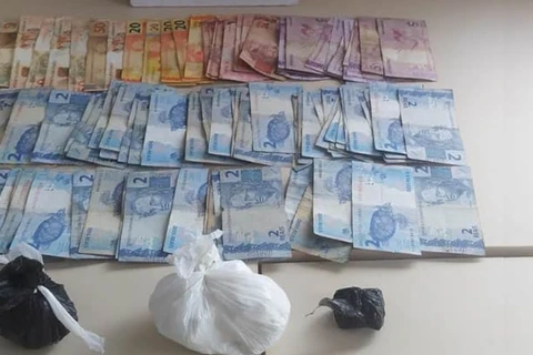 Duas pessoas são apreendidas suspeitas de tráfico no Contorno, em PG