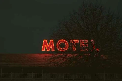 Recepcionista de motel é estuprada no trabalho em BH