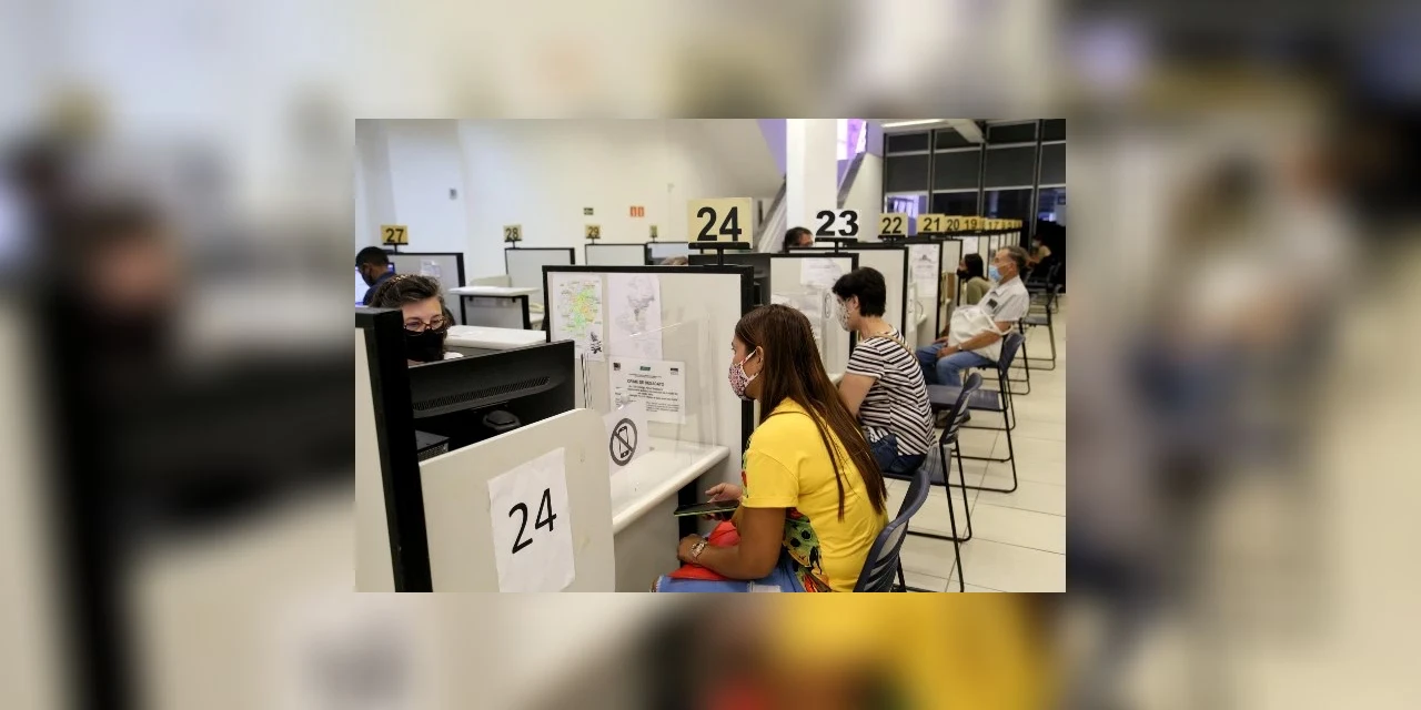 Agências do Trabalhador do Paraná oferecem 11.674 vagas de emprego com carteira assinada