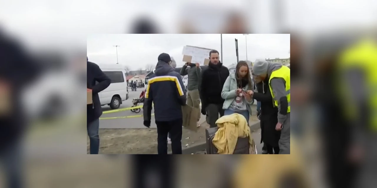 Rússia e Ucrânia vão abrir corredores humanitários para saída de civis