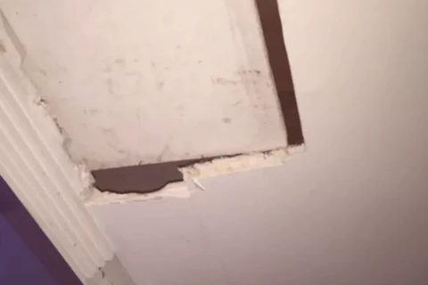 Suspeito de furto é surpreendido no teto de estabelecimento comercial em PG