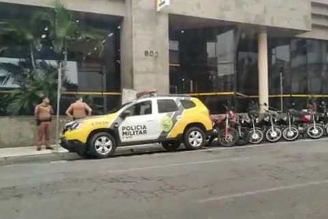Homem é encontrado morto em calçada no centro de Ponta Grossa