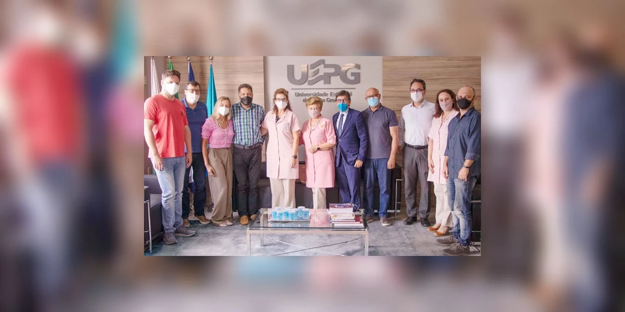 UEPG firma convênio com a Rede Feminina de Combate ao Câncer de Ponta Grossa