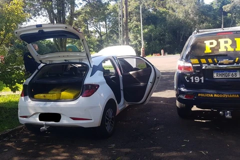 PRF prende traficante com quase 200 quilos de maconha em Ponta Grossa