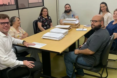 Comissão analisa cadastramento de organizações interessadas na gestão das UPAs