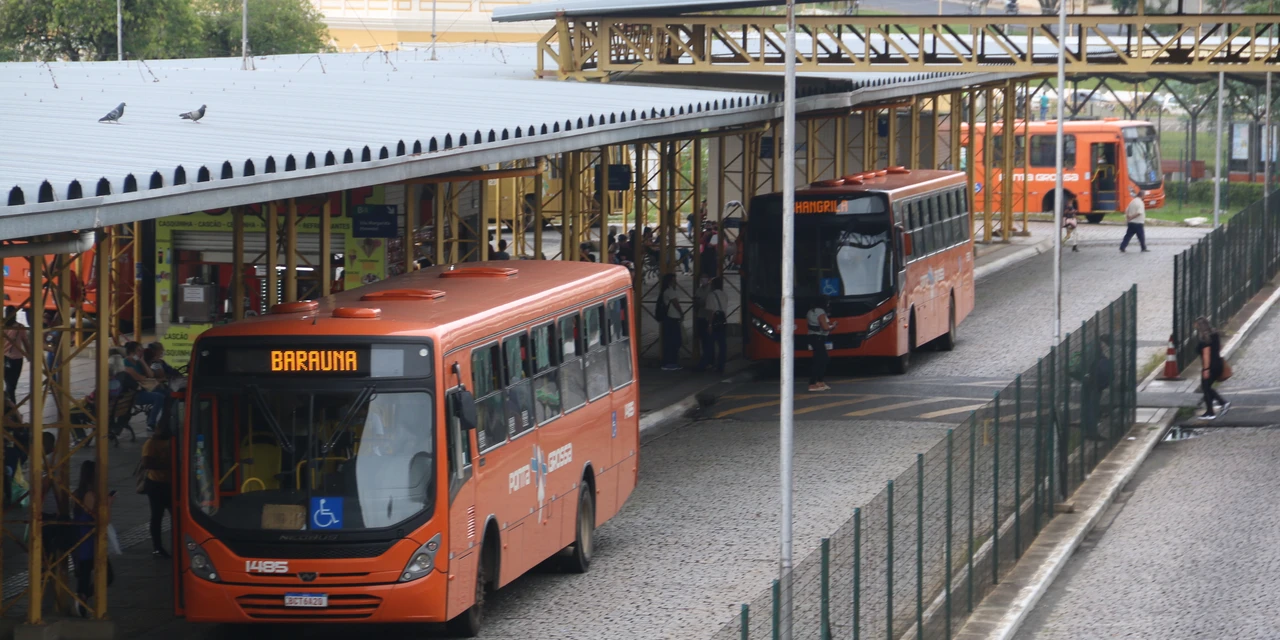 Prefeitura orienta estudantes sobre liberação do Passe Livre e Meia Passagem