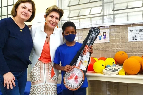 Prefeitura investe R$ 570 mil e escolas recebem milhares de materiais esportivos