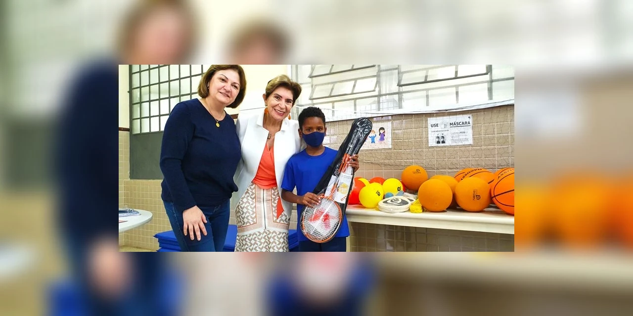 Prefeitura investe R$ 570 mil e escolas recebem milhares de materiais esportivos