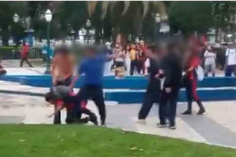 Briga generalizada deixa pelo menos um jovem ferido em Ponta Grossa