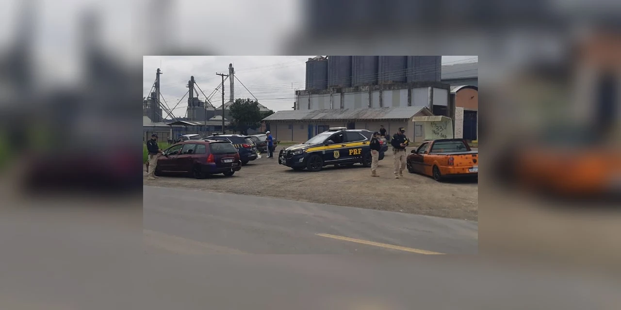 PRF realiza operação de combate à alcoolemia na BR 153, em Imbituva.