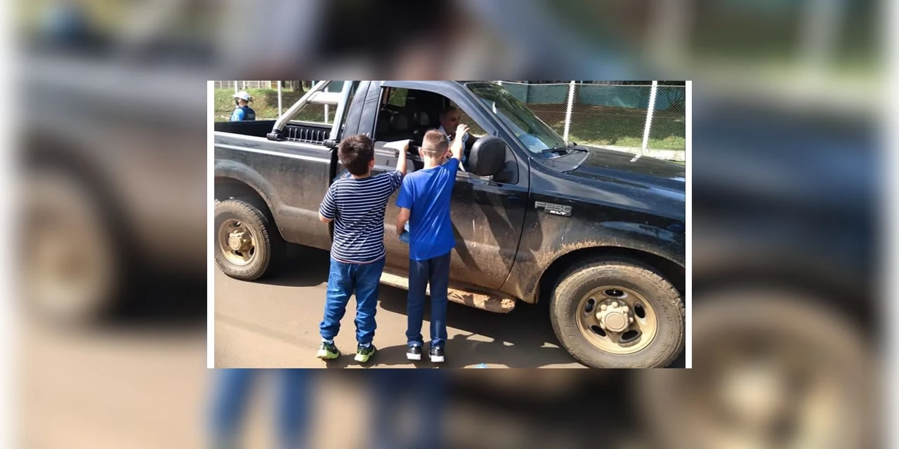 Alunos de PG protagonizam ações pela Saúde na Escola