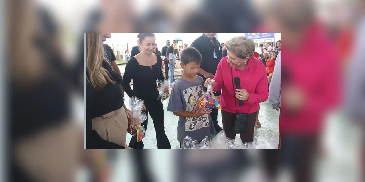 Prefeitura entrega 1.200 kits Páscoa para crianças em vulnerabilidade social