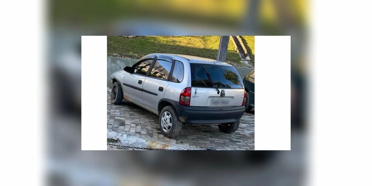 Polícia Militar recupera veículo roubado e prende suspeito