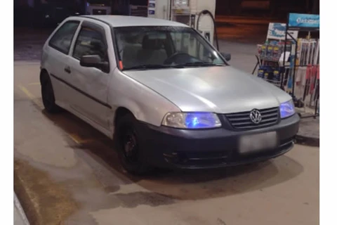 Policia recupera veiculo roubado em Uvaranas