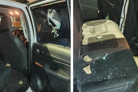 Viatura da GM é recebida com pedradas em praça no centro de PG