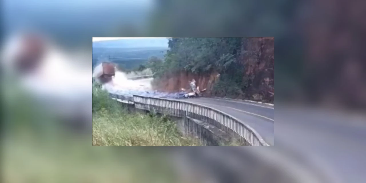Video mostra caminhão caindo em ribanceira na Chapada dos Guimarães no Mato Grosso