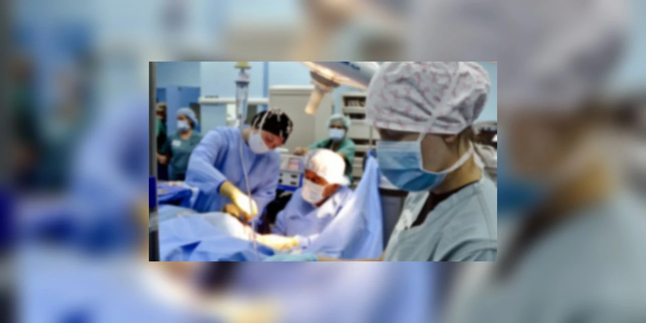 Deputados aprovam projeto que cria piso salarial da enfermagem