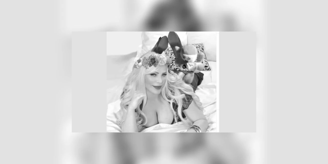 Ex-atriz pornô italiana Cicciolina oferece a Putin 'noite quente' em troca de paz na Ucrânia