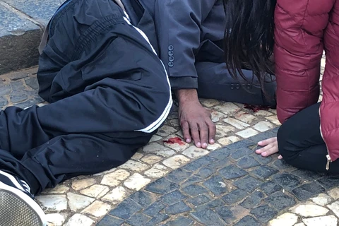 AGORA! Homem é agredido e jogado de mais de 5 metros de altura no centro de PG